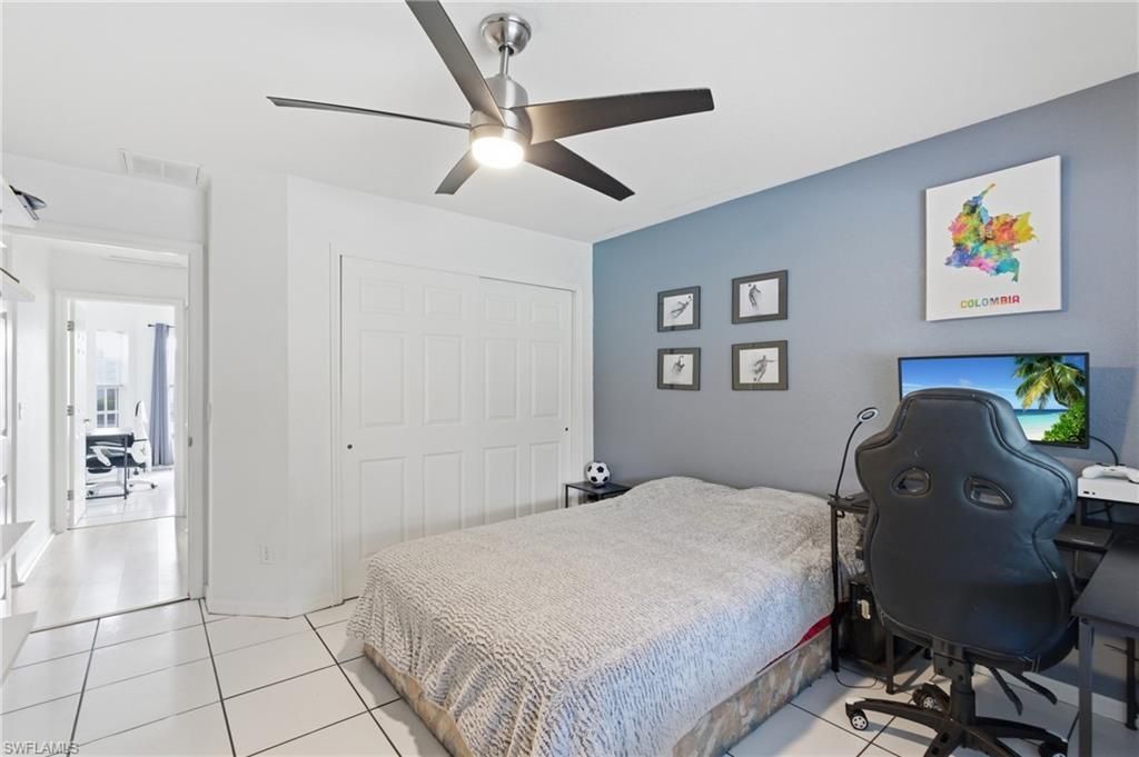 2118 Country Club Blvd, Cape Coral, FL 33990 Photo