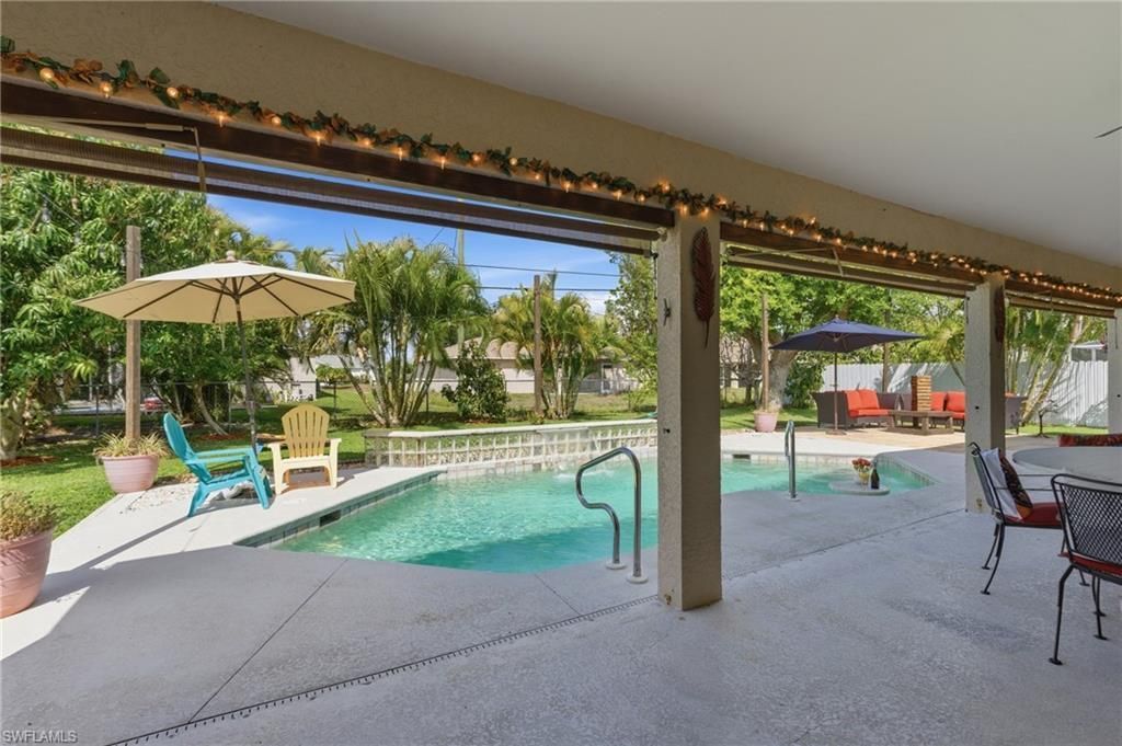 2118 Country Club Blvd, Cape Coral, FL 33990 Photo