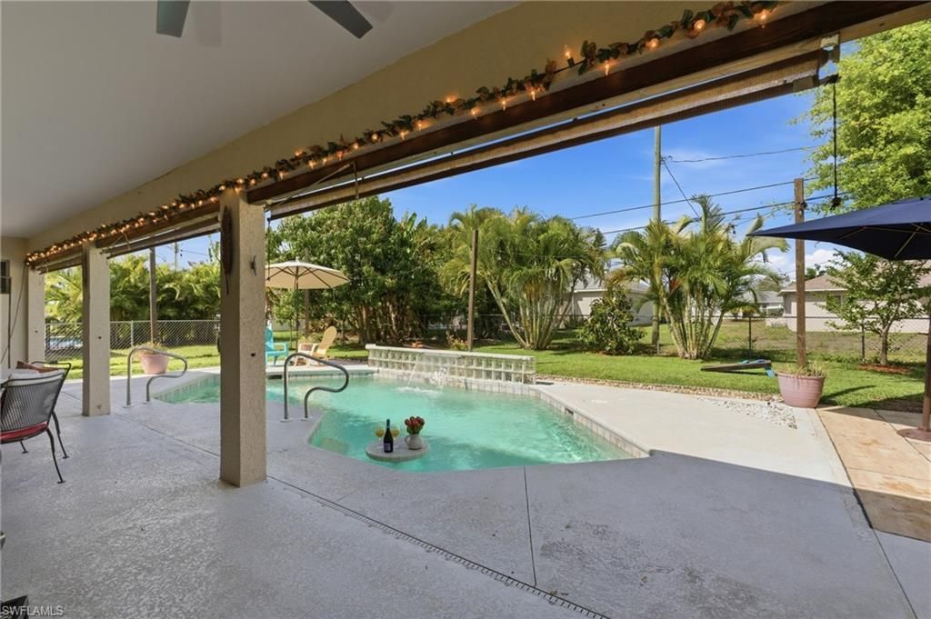 2118 Country Club Blvd, Cape Coral, FL 33990 Photo