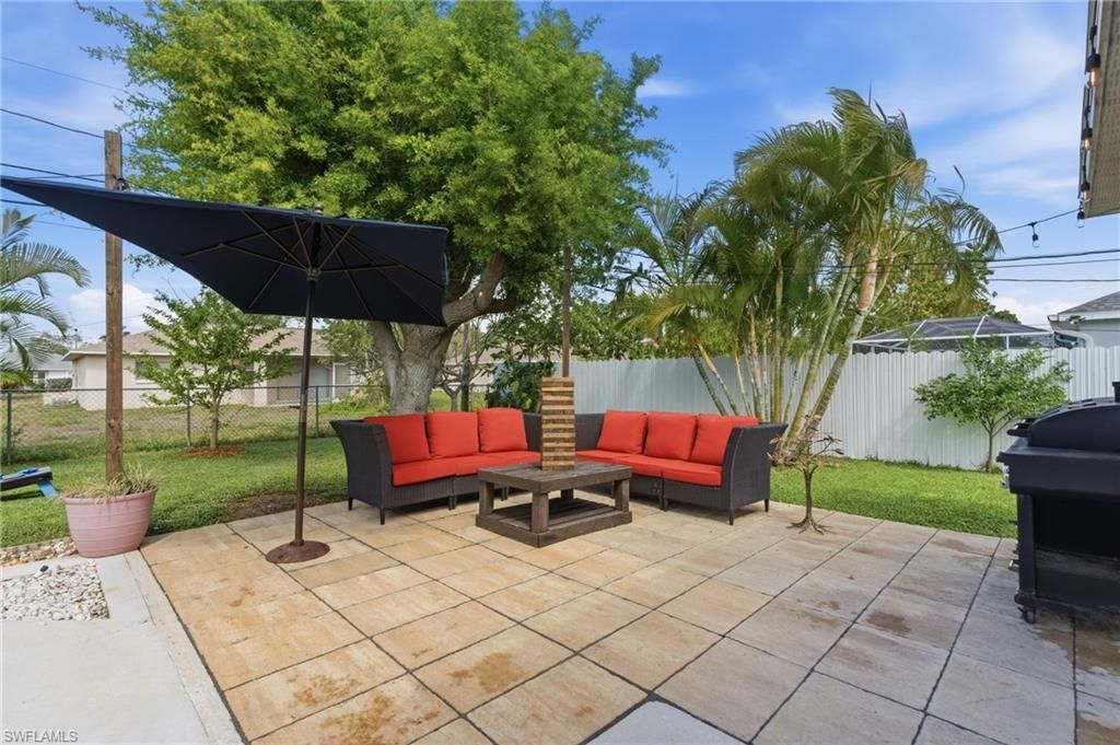 2118 Country Club Blvd, Cape Coral, FL 33990 Photo