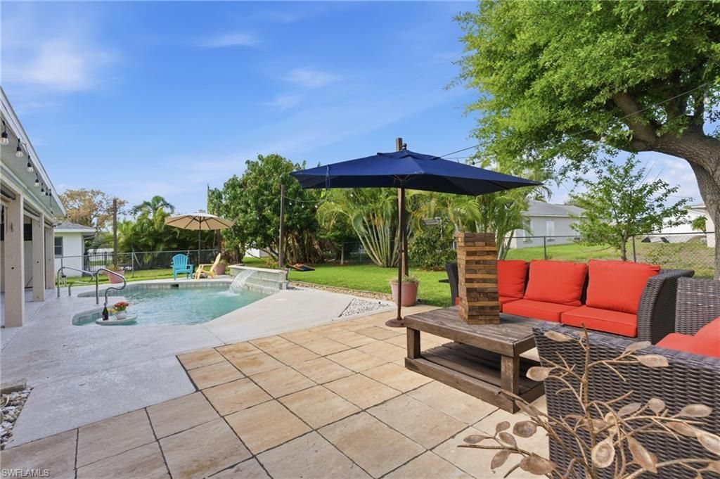 2118 Country Club Blvd, Cape Coral, FL 33990 Photo