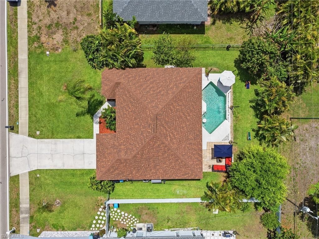 2118 Country Club Blvd, Cape Coral, FL 33990 Photo