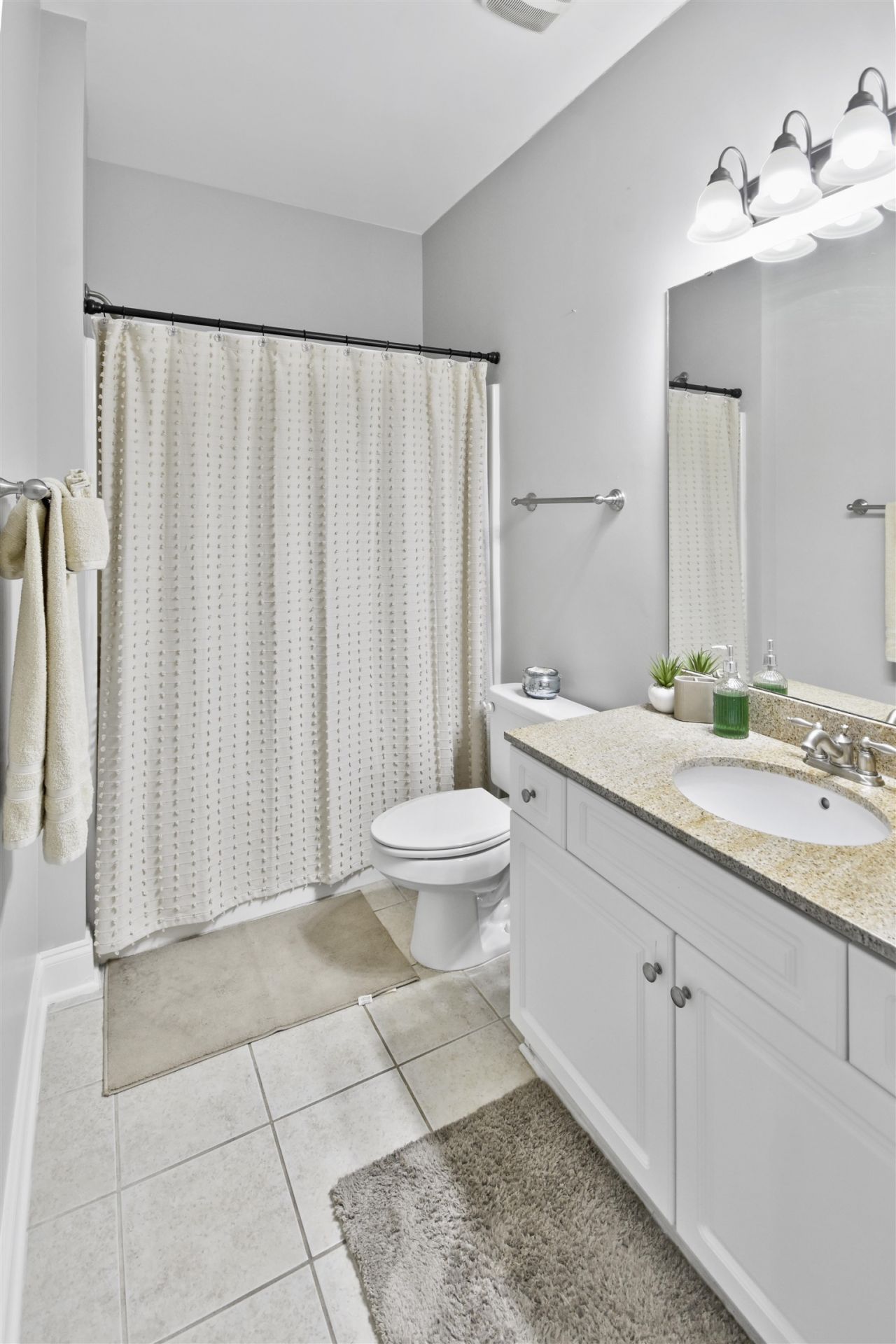 1033 World Tour Blvd.  Photo 18