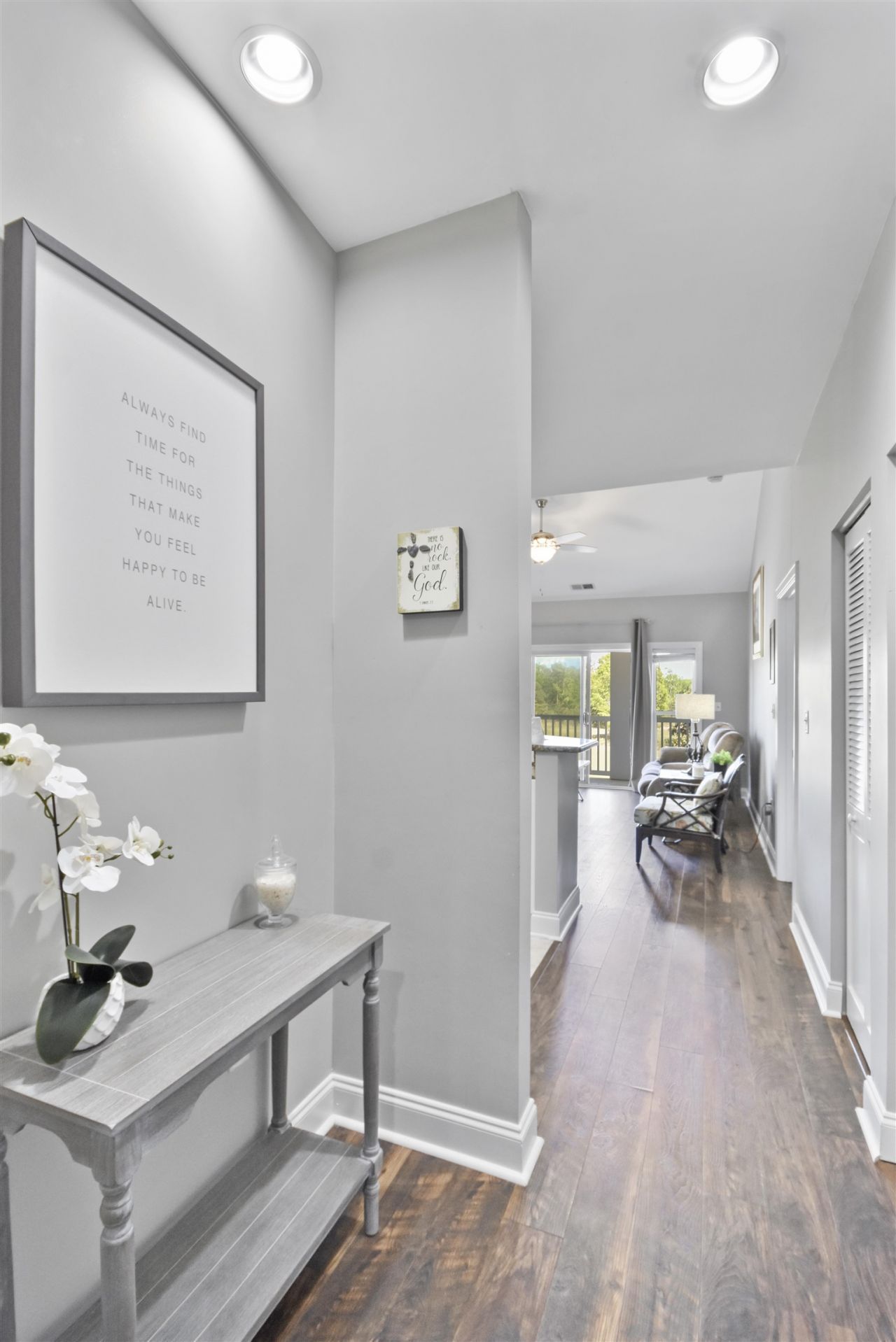 1033 World Tour Blvd.  Photo 22