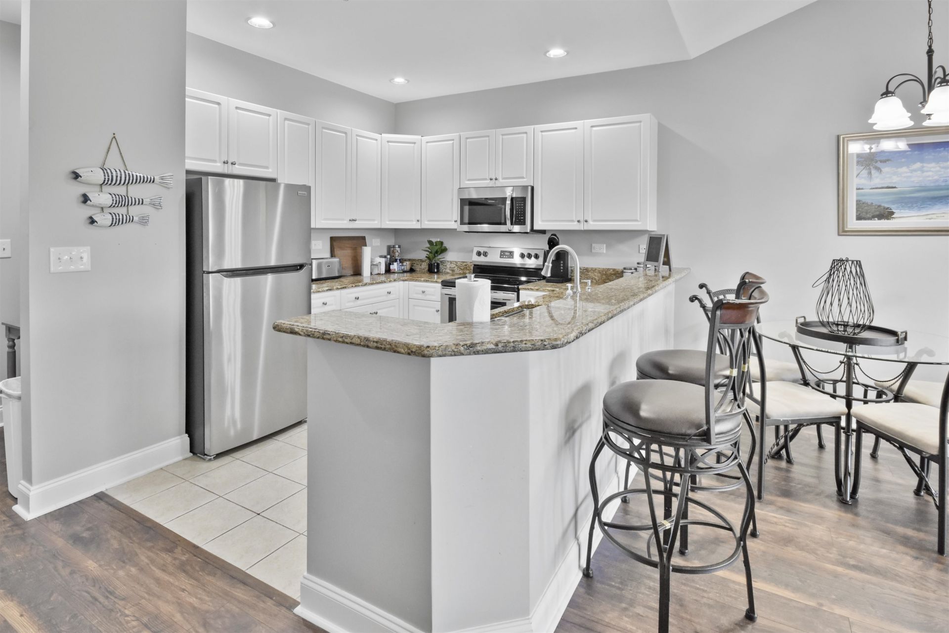 1033 World Tour Blvd.  Photo 8