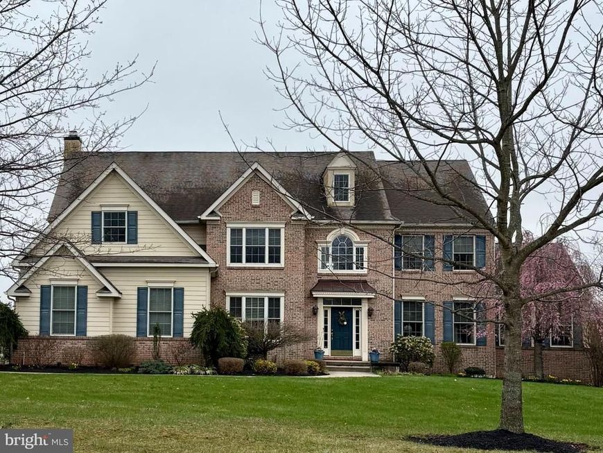 930 Ashbourne Way, Schwenksville, PA 19473 Main Photo