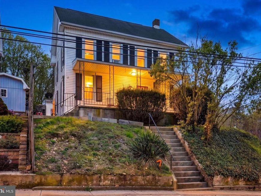 7 E Main Street, Windsor, PA 17366 Main Photo