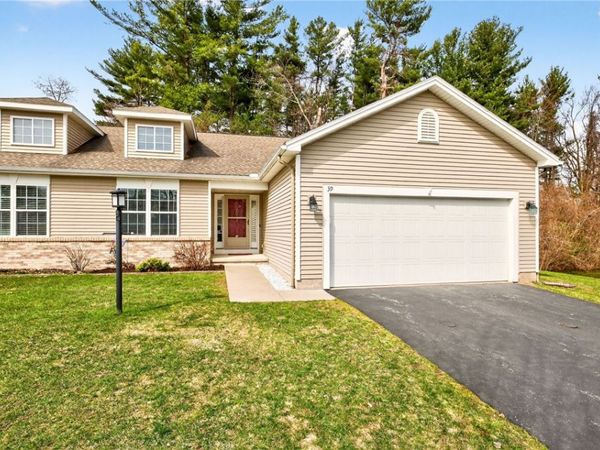 39 Angela Villa Lane , Rochester, NY 14626