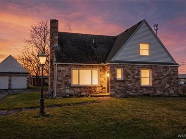 7158 W Main Road, Le Roy, NY 14482