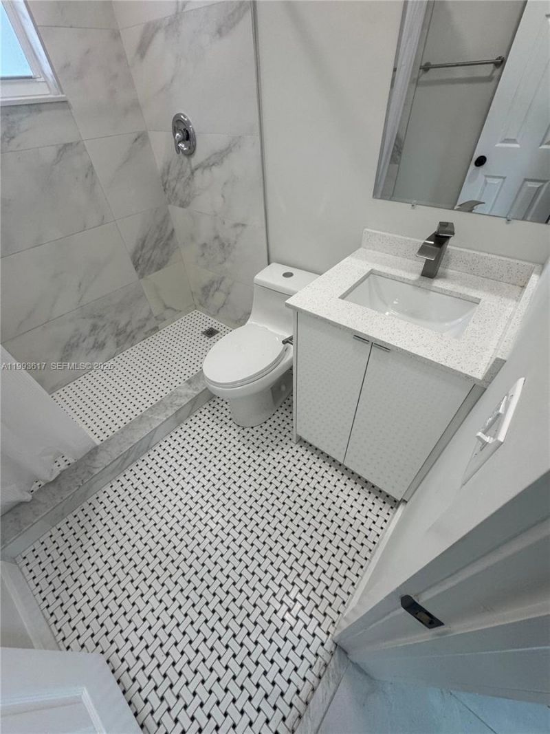 850 NW 109th St, Unit 850, Miami, FL 33168 Photo