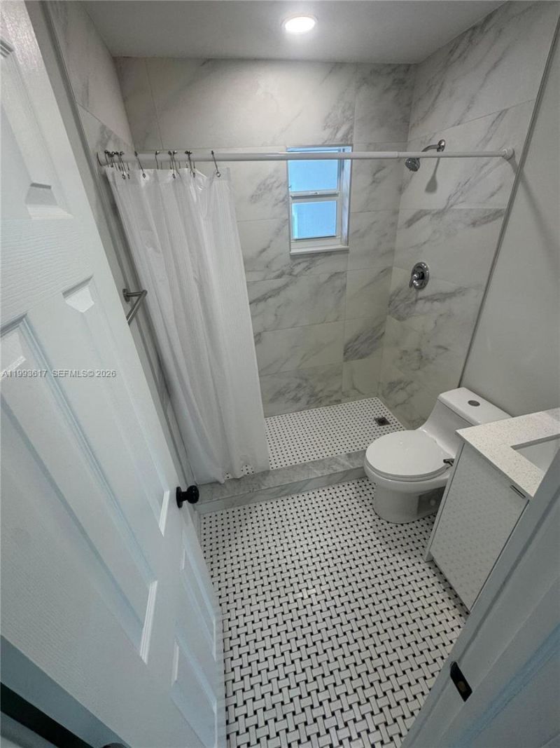 850 NW 109th St, Unit 850, Miami, FL 33168 Photo