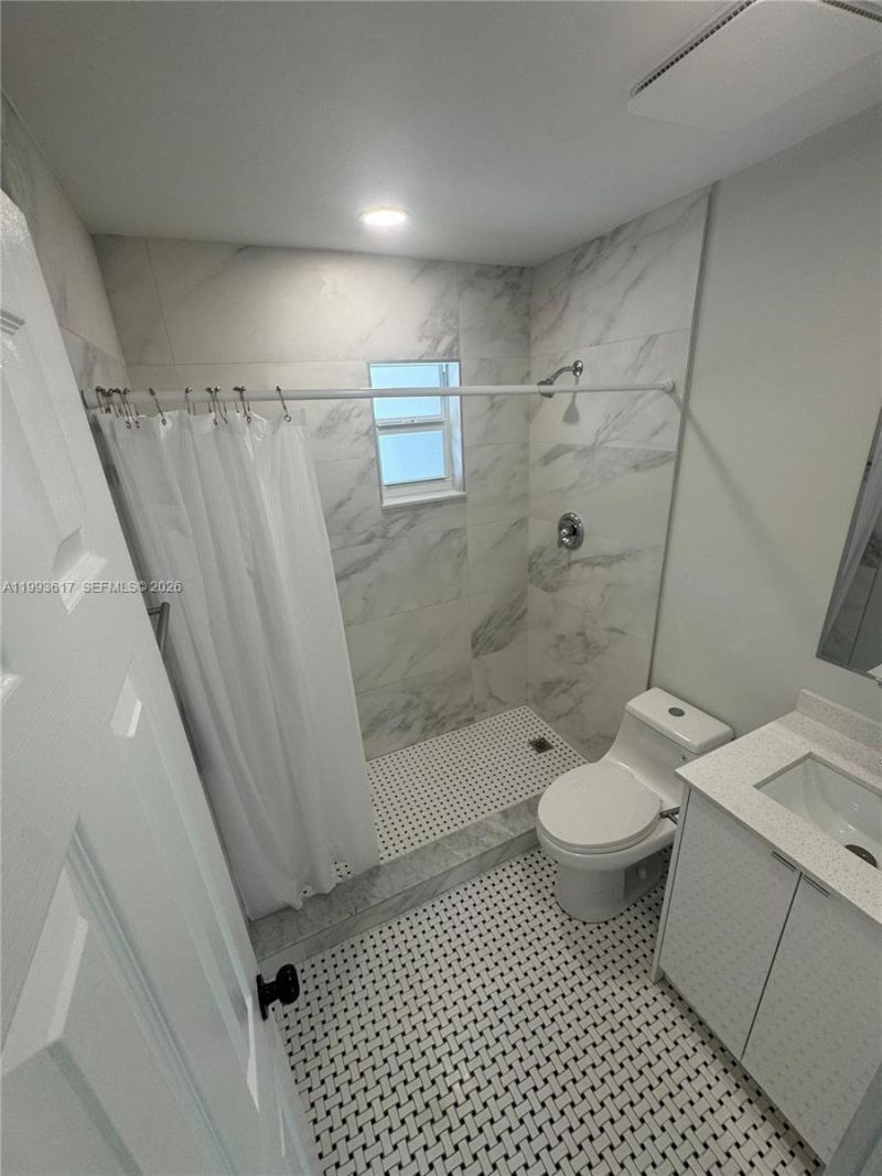 850 NW 109th St, Unit 850, Miami, FL 33168 Photo
