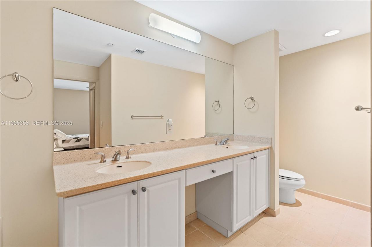 3340 NE 190th St, Unit 1004, Aventura, FL 33180 Photo