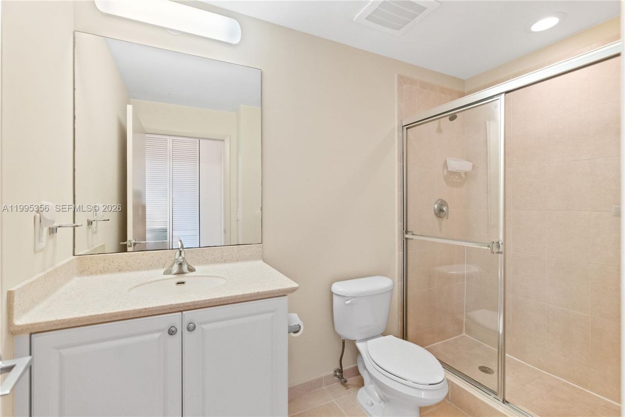 3340 NE 190th St, Unit 1004, Aventura, FL 33180 Photo