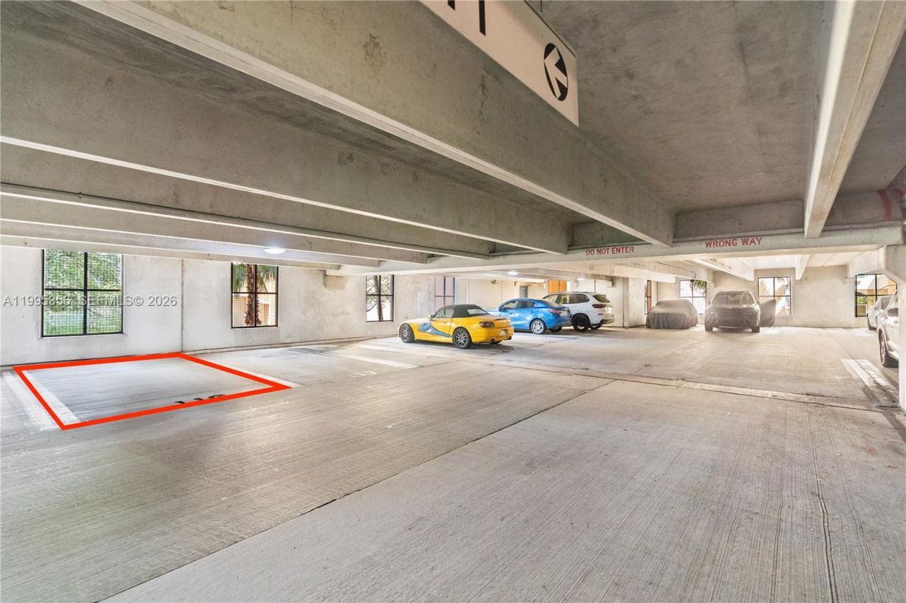 3340 NE 190th St, Unit 1004, Aventura, FL 33180 Photo