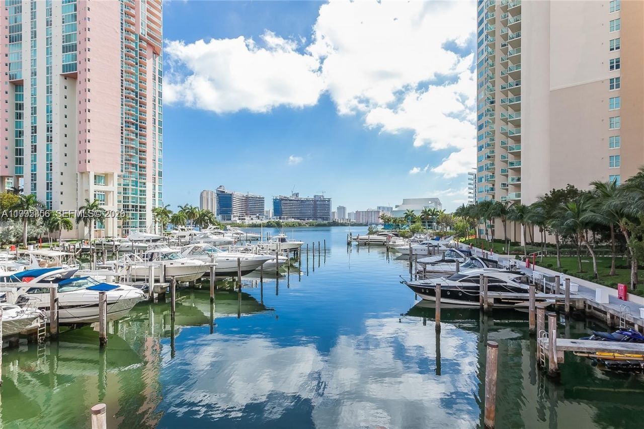 3340 NE 190th St, Unit 1004, Aventura, FL 33180 Photo