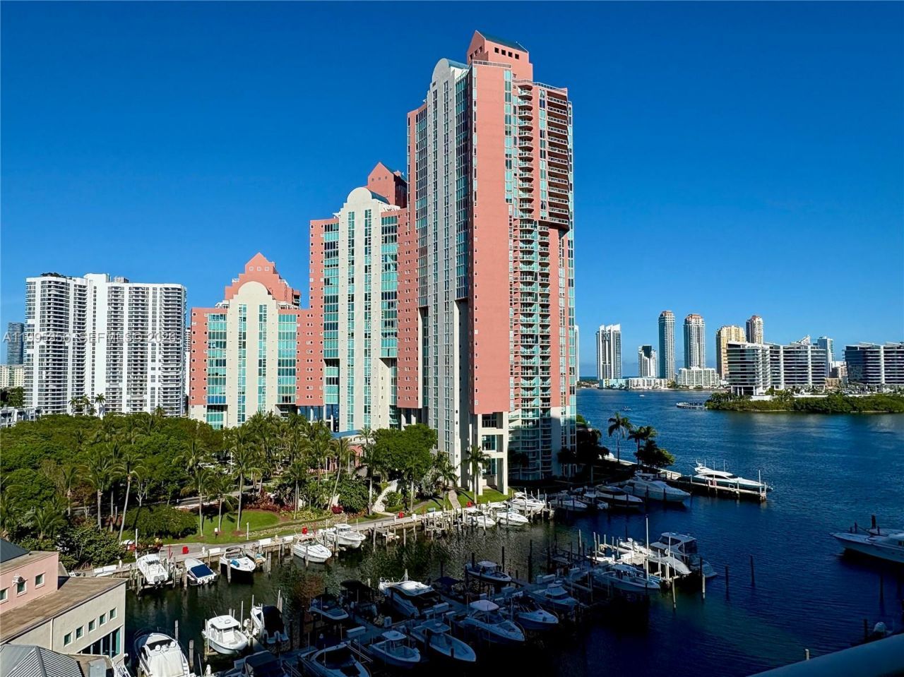 3340 NE 190th St, Unit 1004, Aventura, FL 33180 Photo