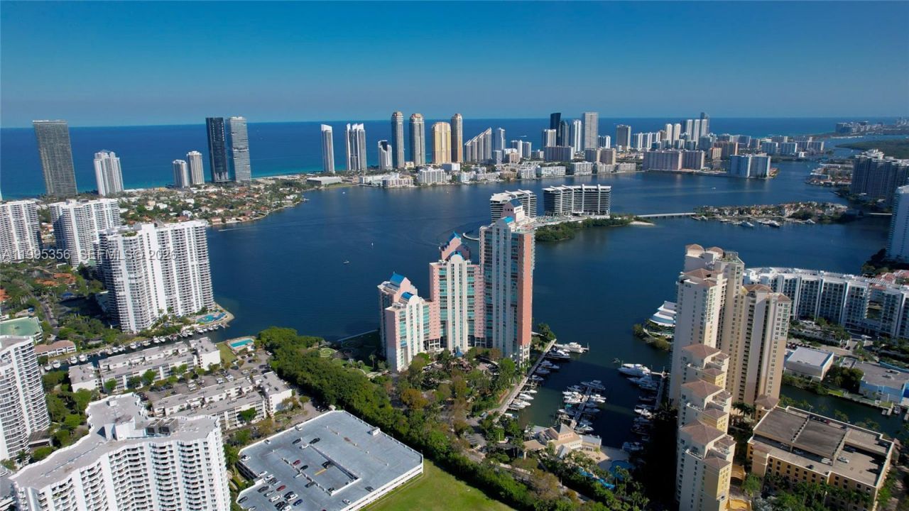 3340 NE 190th St, Unit 1004, Aventura, FL 33180 Photo