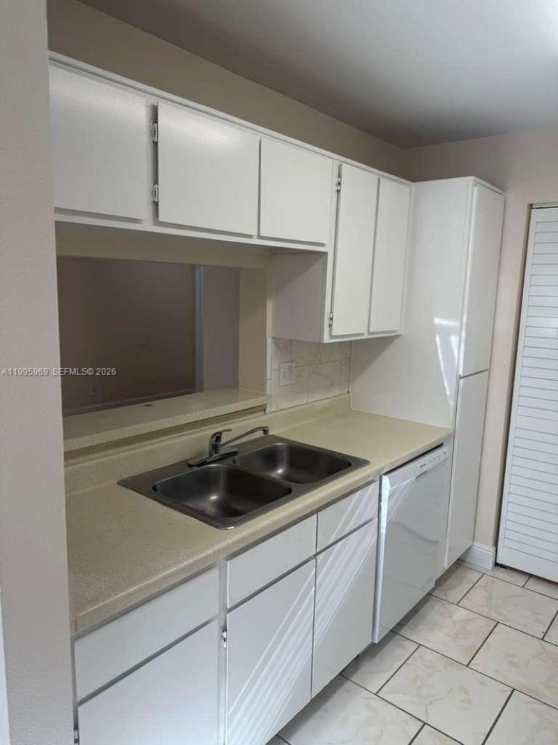 4085 NW 87th Ave, Unit 4085, Sunrise, FL 33351 Photo