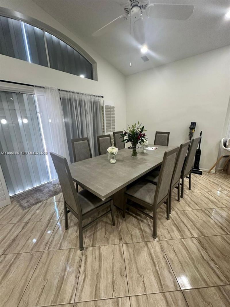 4938 SW 33rd Way , Hollywood, FL 33312 Photo