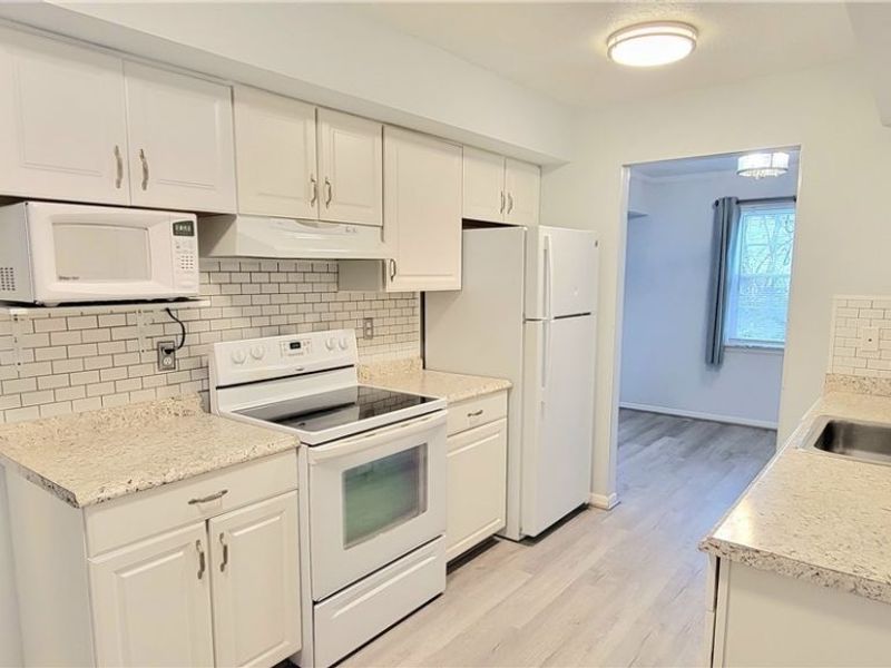 1780 Rolling Hills Drive , Unit C, Twinsburg, OH 44087 Photo 3