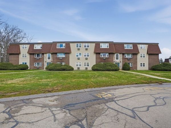 180 Main Street, Unit B34, Bridgewater, MA 02324