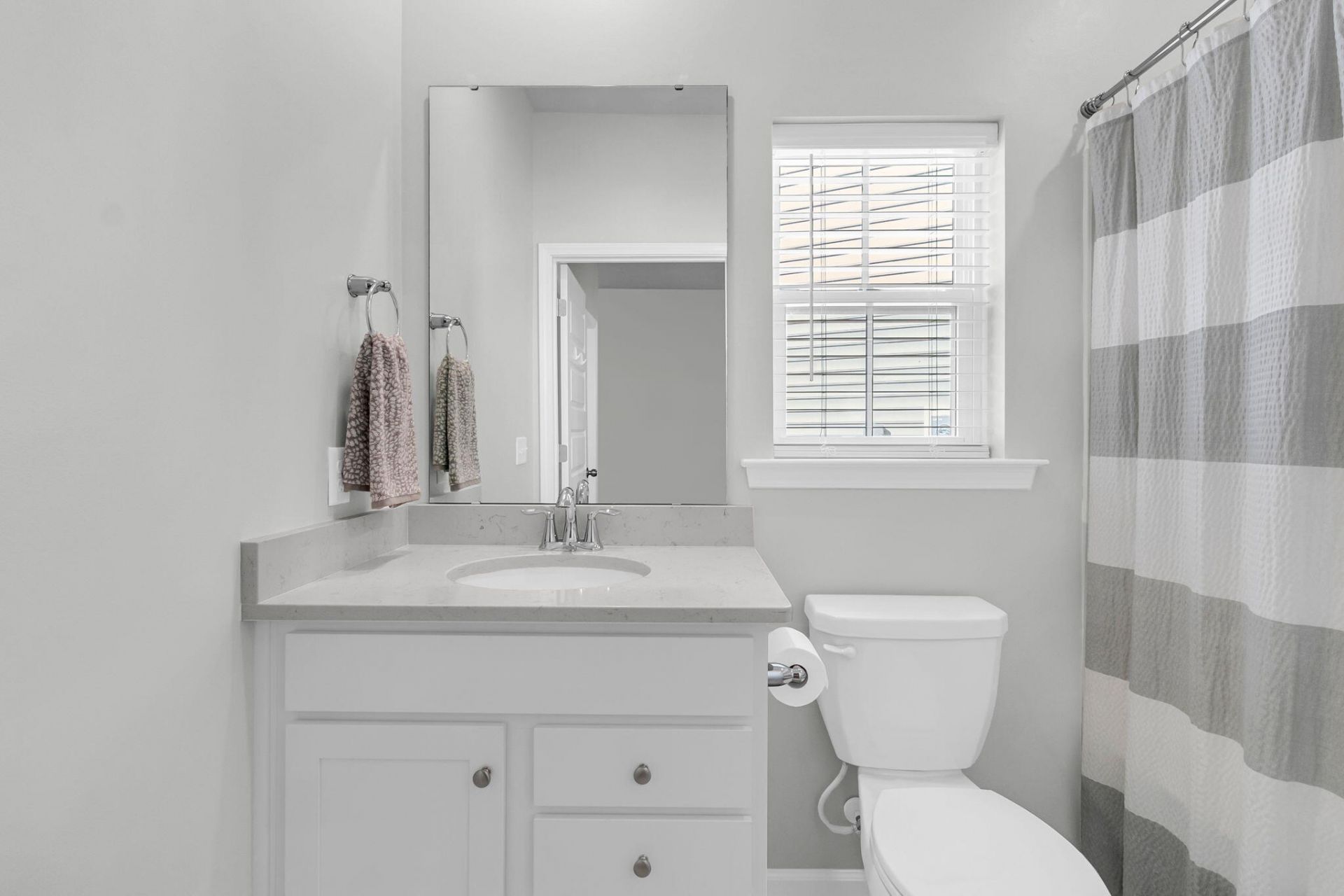 1126 Coastal Creek Court Photo 32