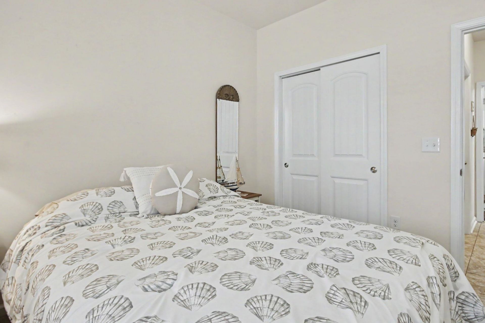 737 Salerno Circle  Photo 19