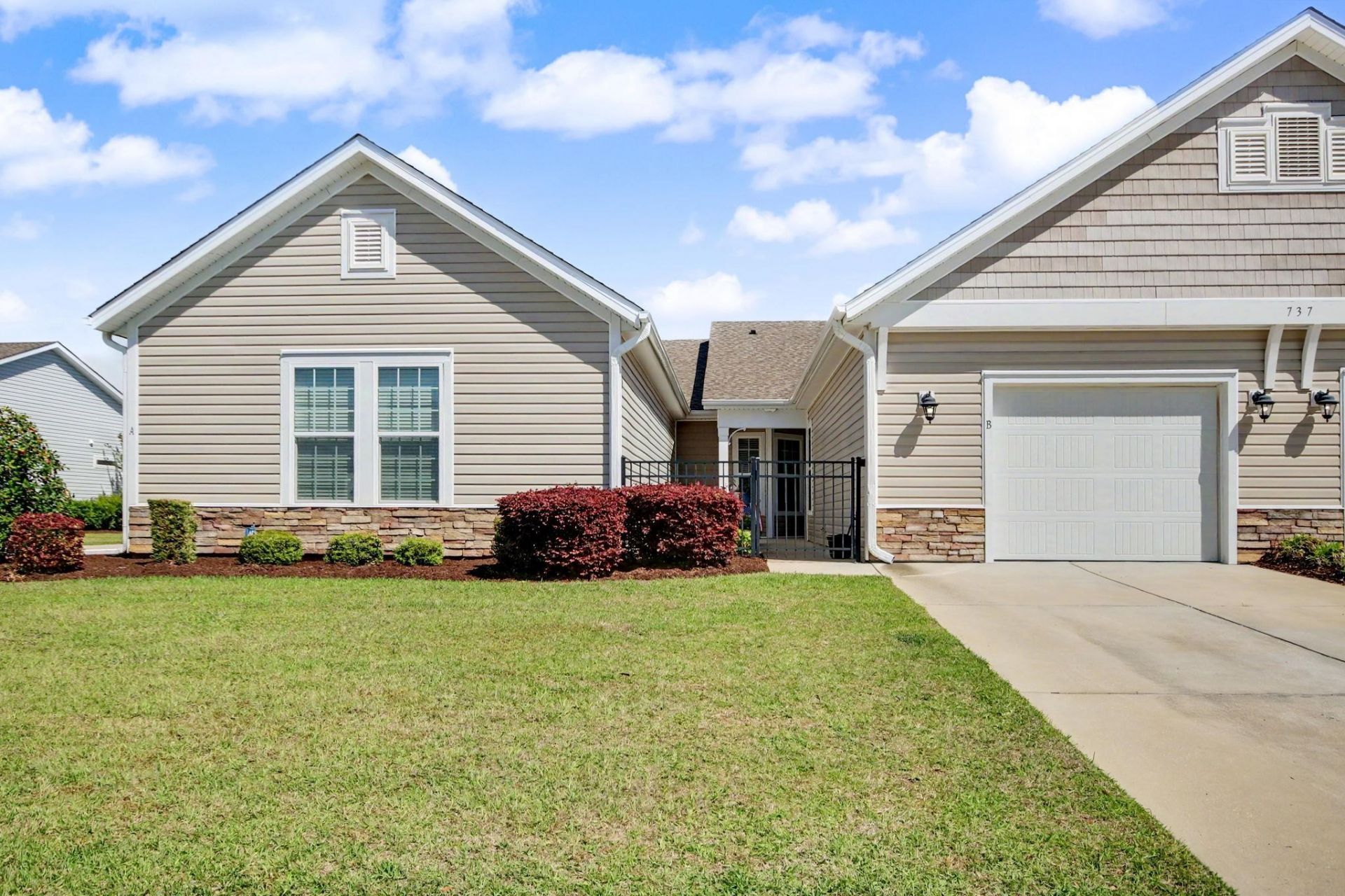 737 Salerno Circle  Photo 25