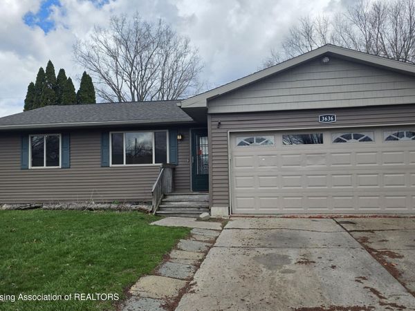 3636 Coachlight Common Street, Lansing, MI 48911