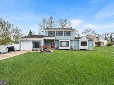 6 TIFFANY PLACE , SICKLERVILLE, NJ 08081