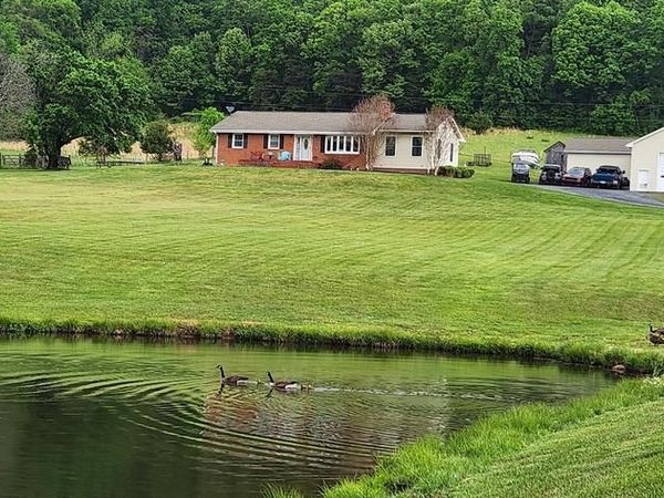 4001 BENTONVILLE ROAD, BENTONVILLE, VA 22610