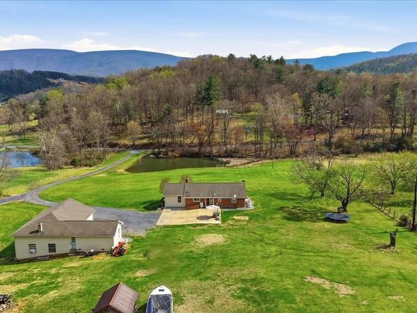 4001 BENTONVILLE ROAD, BENTONVILLE, VA 22610