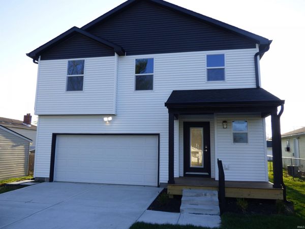 1005 Hawthorne Avenue, Frankfort, IN 46041