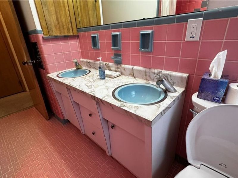 5202 Longton Road, Lyndhurst, OH 44124 Photo 20