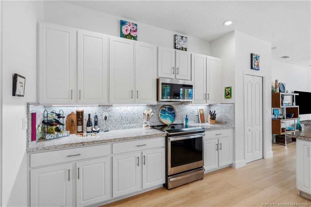 371 NW Emilia Way, Jensen Beach, FL 34957 Photo