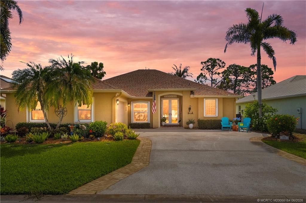 371 NW Emilia Way, Jensen Beach, FL 34957 Photo