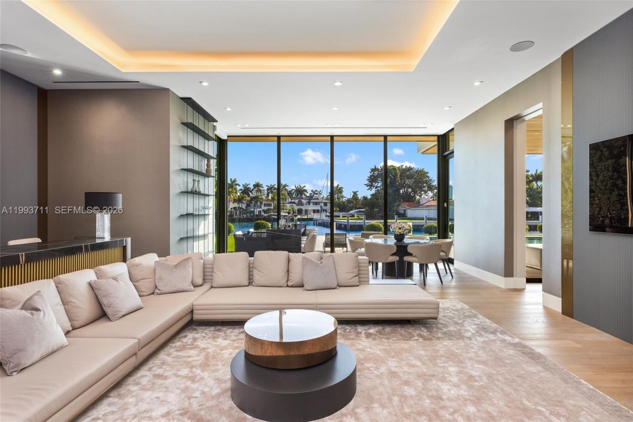 2560 Del Lago Dr, Fort Lauderdale, FL 33316 Photo