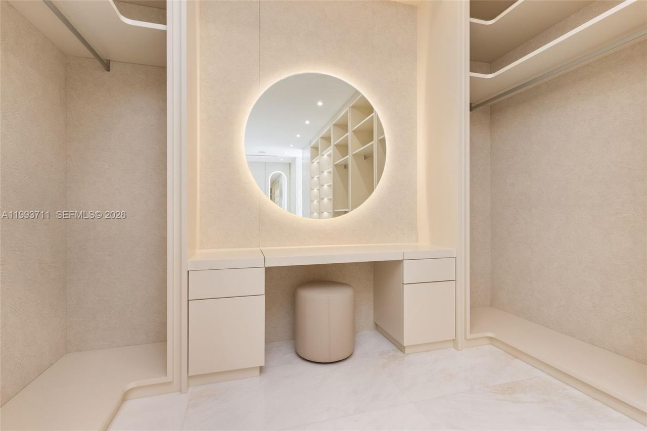 2560 Del Lago Dr, Fort Lauderdale, FL 33316 Photo