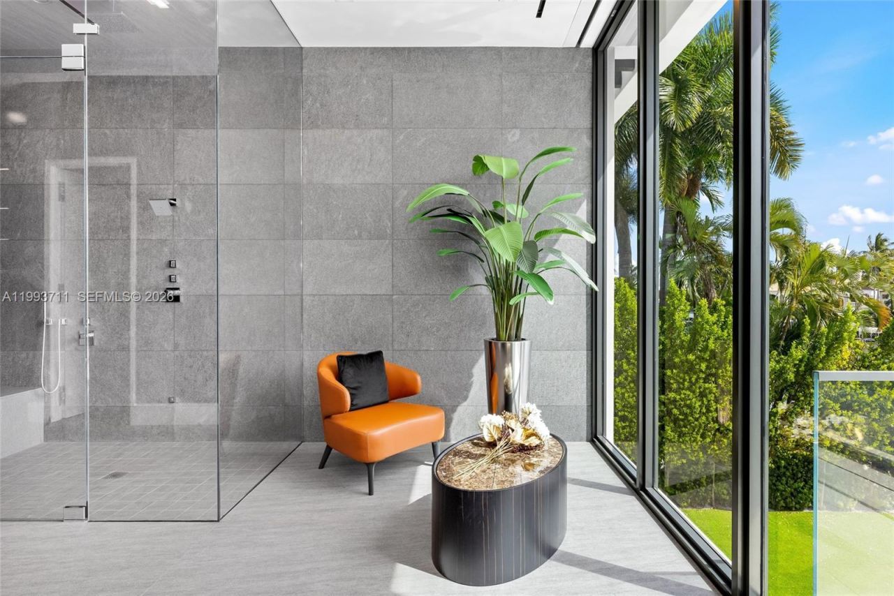 2560 Del Lago Dr, Fort Lauderdale, FL 33316 Photo