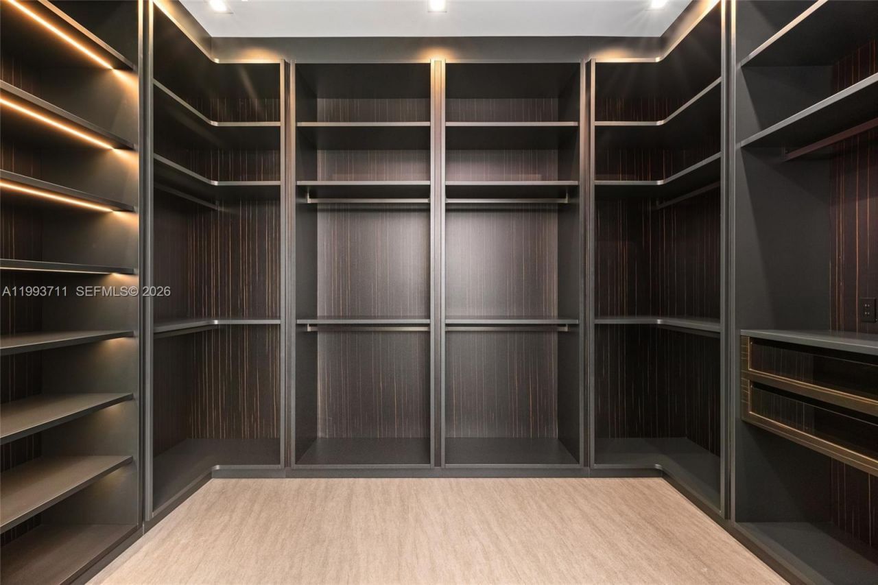 2560 Del Lago Dr, Fort Lauderdale, FL 33316 Photo