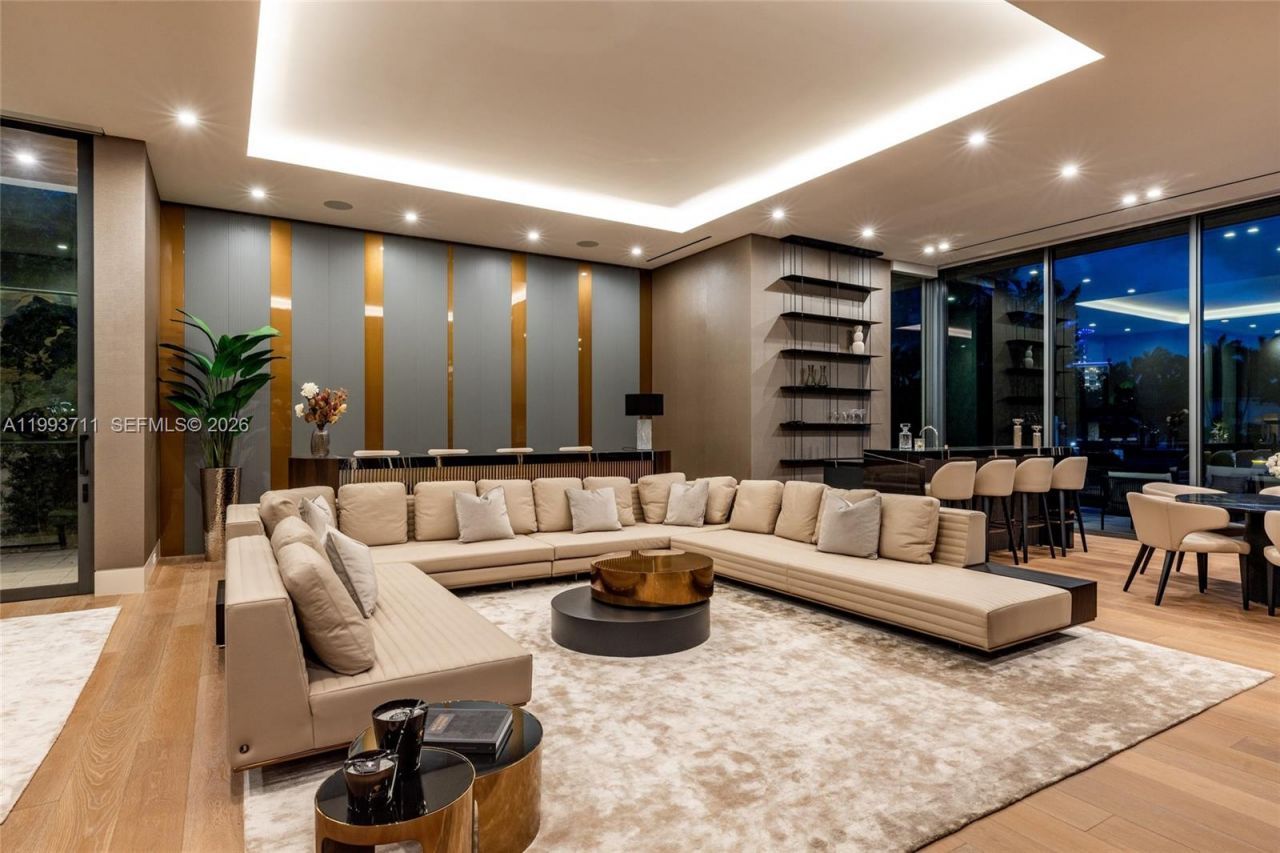 2560 Del Lago Dr, Fort Lauderdale, FL 33316 Photo