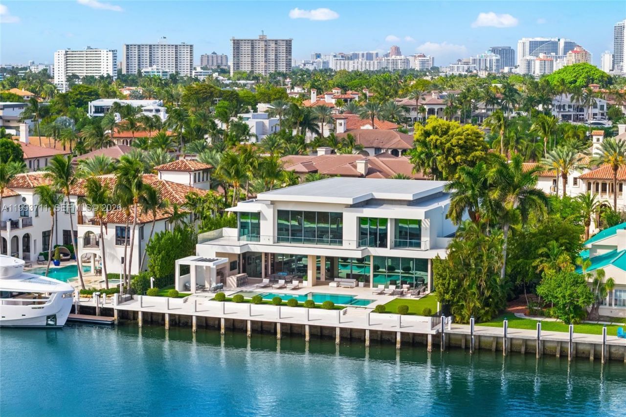 2560 Del Lago Dr, Fort Lauderdale, FL 33316 Photo