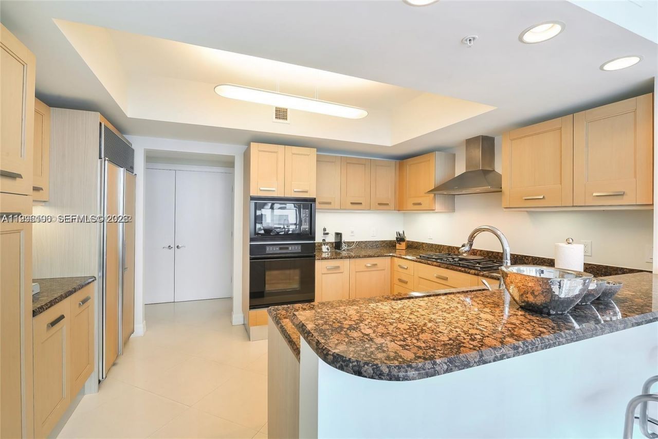 3535 S Ocean Dr, Unit 1006, Hollywood, FL 33019 Photo