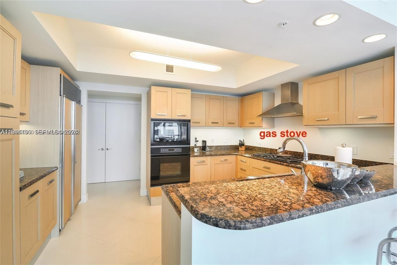 3535 S Ocean Dr, Unit 1006, Hollywood, FL 33019 Photo