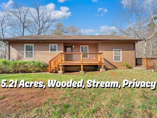 330 Chestnut Forest DR, Hardy, VA 24101