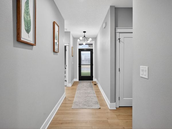 870 NW Sandy Hollow Circle , Waukee, IA 50263