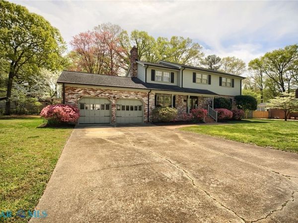 352 Wendwood Drive, Newport News, VA 23602