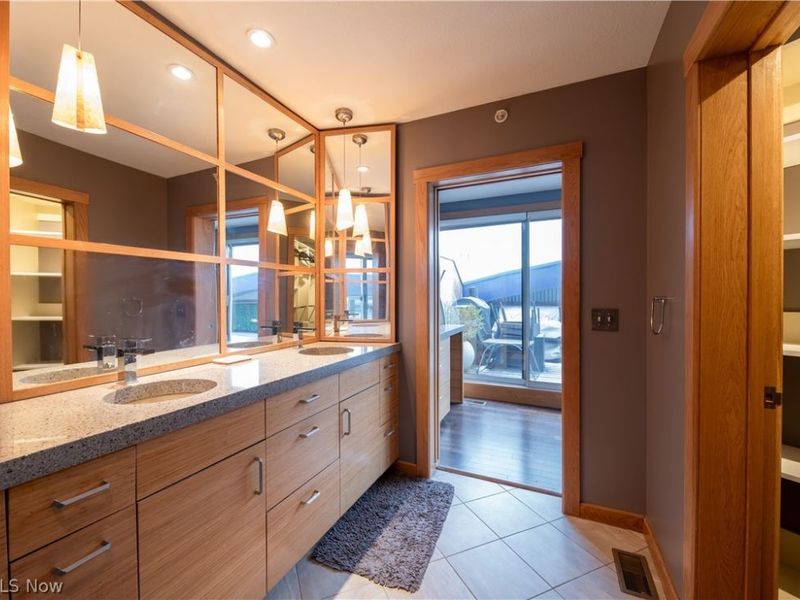 1237 Washington Avenue, Unit 1209, Cleveland, OH 44113 Photo 12