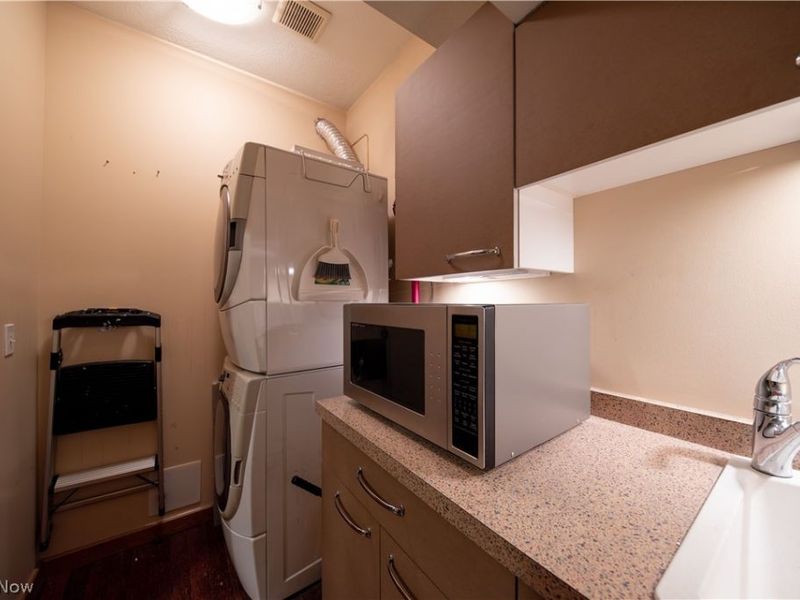 1237 Washington Avenue, Unit 1209, Cleveland, OH 44113 Photo 14